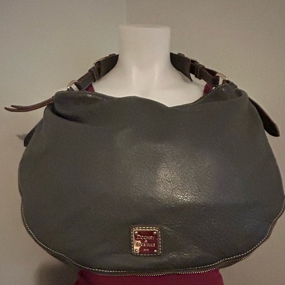 Dooney & Bourke grey leather hobo zip shoulder bag, bottom expandable to 3” - Picture 2 of 13